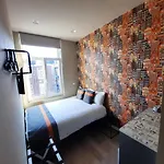 בית הארחה Roomwest אמסטרדם