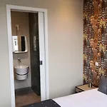 בית הארחה Roomwest