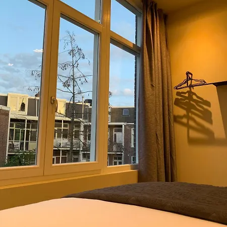Roomwest Alojamento de Acomodação e Pequeno-almoço