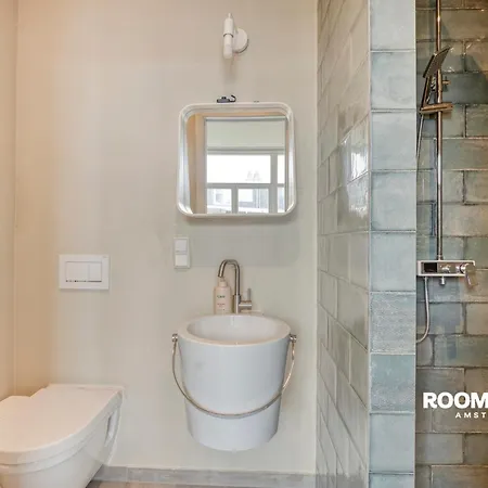 Roomwest 3* Amsterdam