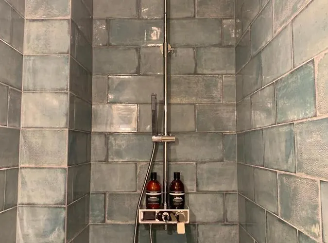 ゲストハウス Roomwest 3*