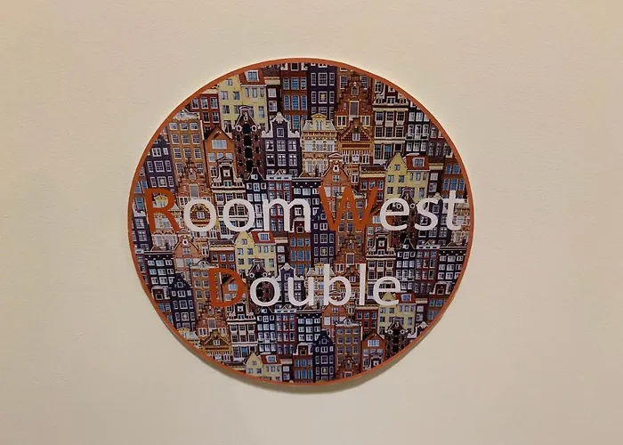 Roomwest ゲストハウス 3*