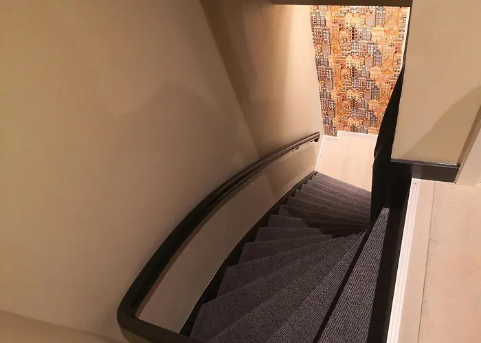 ゲストハウス Roomwest 3*