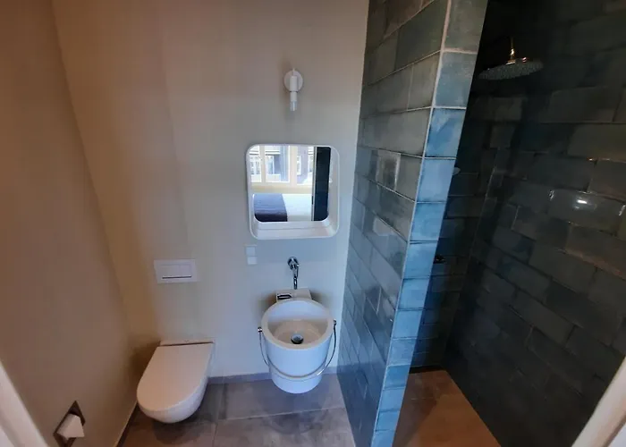 ゲストハウス Roomwest