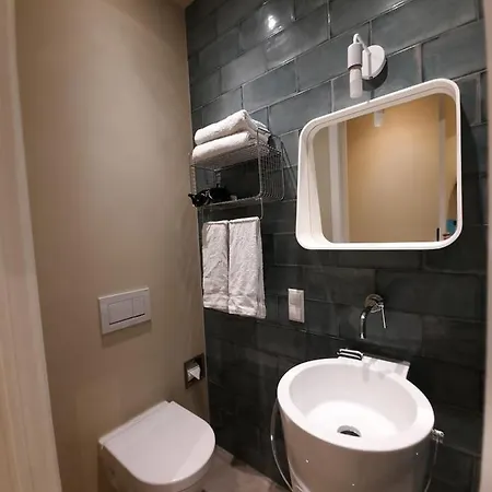 Roomwest